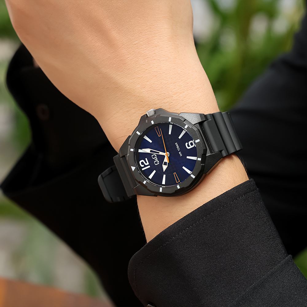 Đồng hồ Q&Q 43 mm Nam V30A-002VY