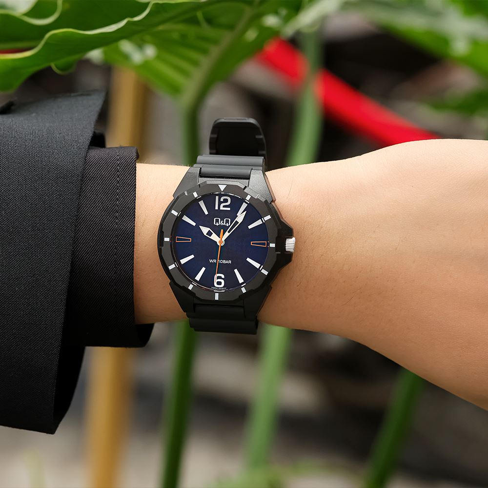 Đồng hồ Q&Q 43 mm Nam V30A-002VY