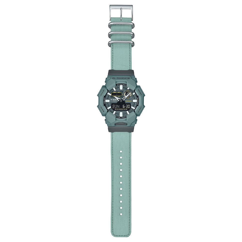 Đồng hồ G-Shock 51.9 mm Nam GA-010CE-2ADR Màu Xanh
