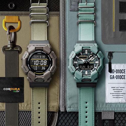 Đồng hồ G-Shock 51.9 mm Nam GA-010CE-2ADR Màu Xanh