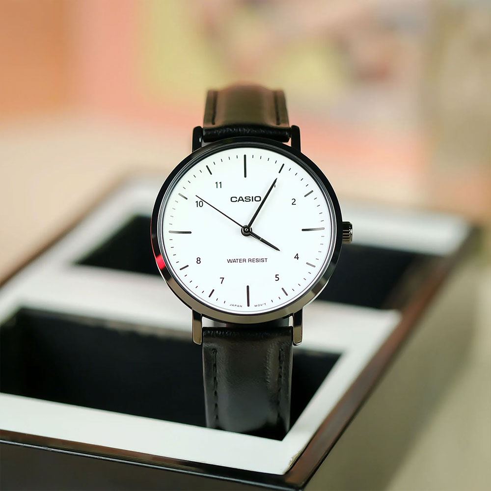 Đồng hồ Casio Timeless 34 mm Nữ LTP-VT03BL-7BDF Màu Đen