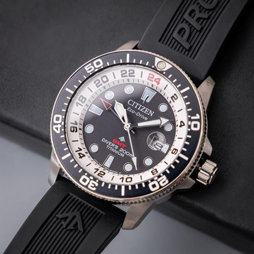 Đồng hồ Citizen 43 mm Nam BJ7110-11E Màu Đen