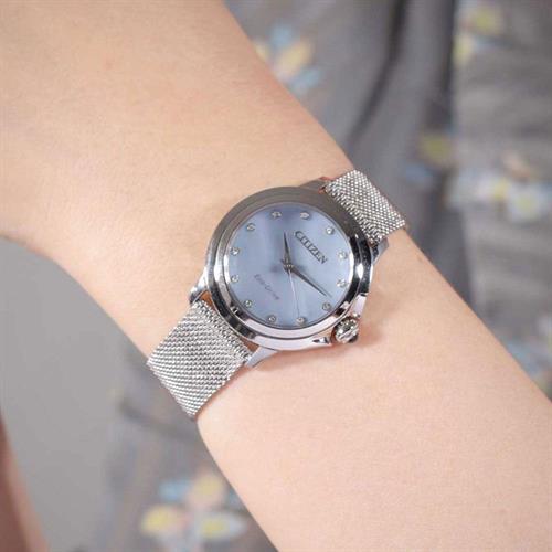 Đồng hồ Citizen 32 mm Nữ EM0790-55N Màu Bạc