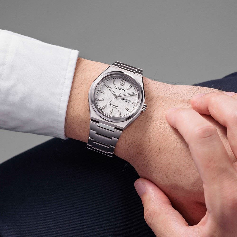 Đồng hồ Citizen 39 mm Nam AW0130-85A Màu Bạc