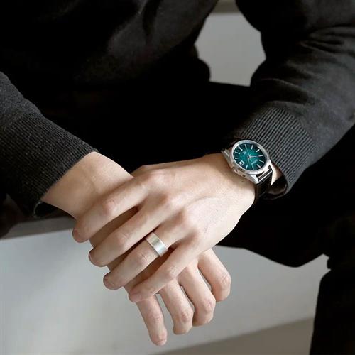 Đồng hồ Citizen 38 mm Nam AQ4100-22W Màu Đen