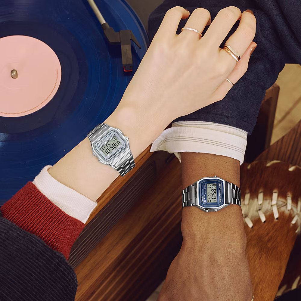 Đồng hồ Casio Vintage 33.2 mm Unisex A158WEA-2DF Màu Bạc