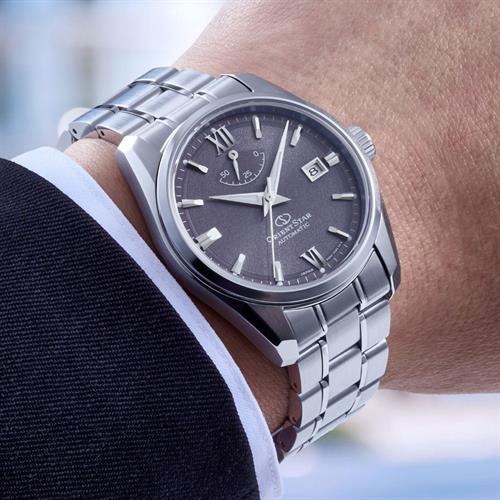 Đồng hồ Orient 38.5 mm Nam RE-AU0112V00B Màu Bạc