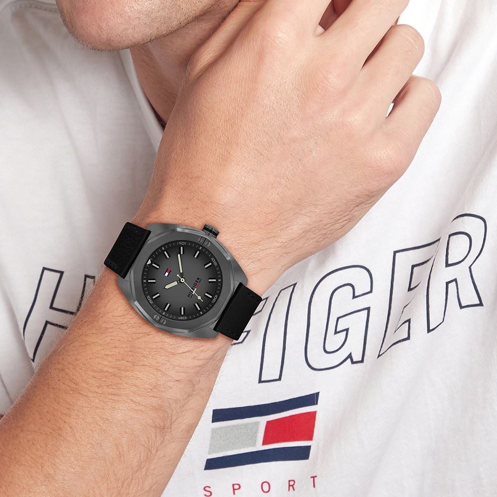 Đồng hồ Tommy Hilfiger 43 mm Nam 1792257 Màu Đen