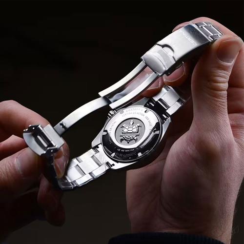 Đồng hồ CERTINA DS Action 38 mm Nam C032.807.11.041.00 Màu Bạc