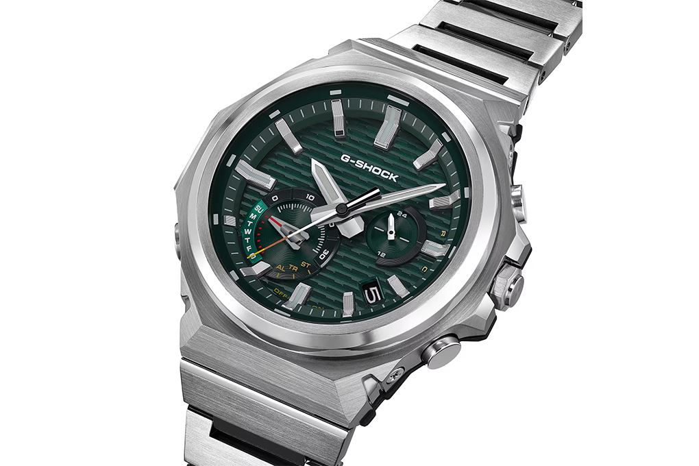Đồng hồ G-Shock 44.2 mm Nam GST-B1000D-3ADR Màu Bạc