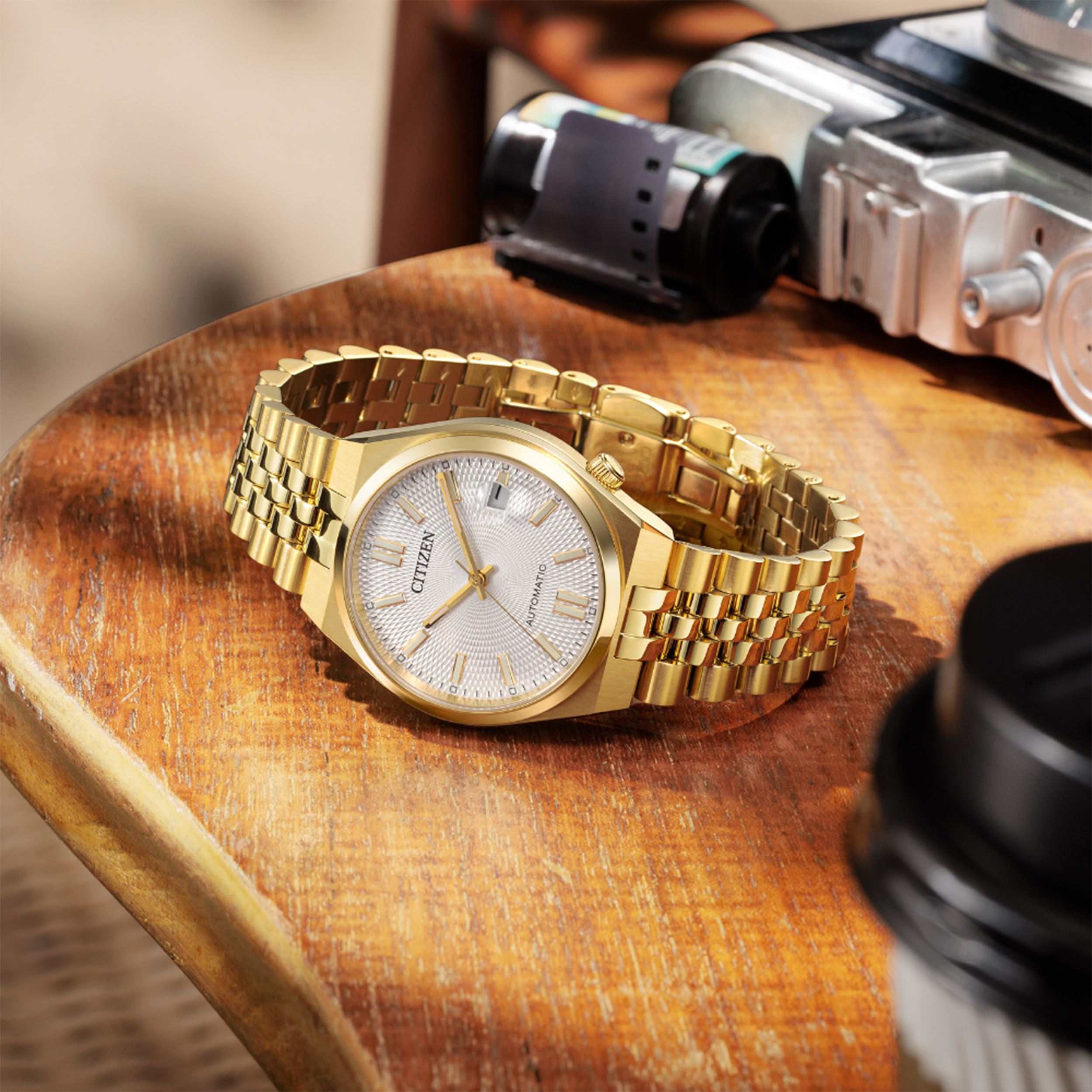 Đồng Hồ Citizen Automatic 37mm Unisex NK0032-56A Màu Vàng