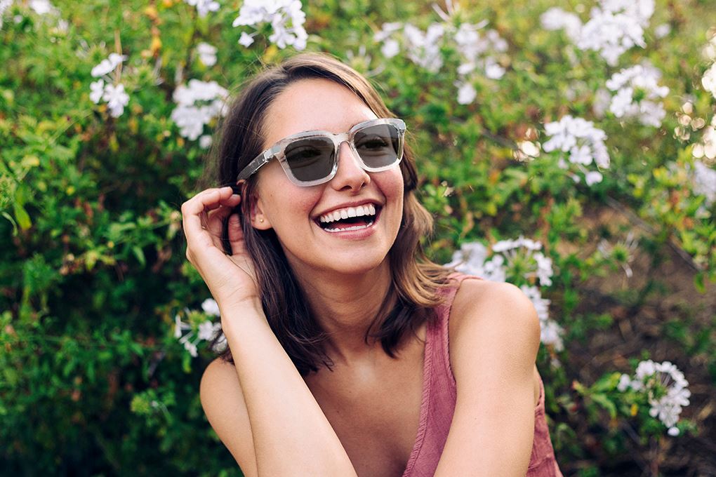 Mắt kính phát nhạc JBL Soundgear Frames Trắng ngọc trai Màu Trắng