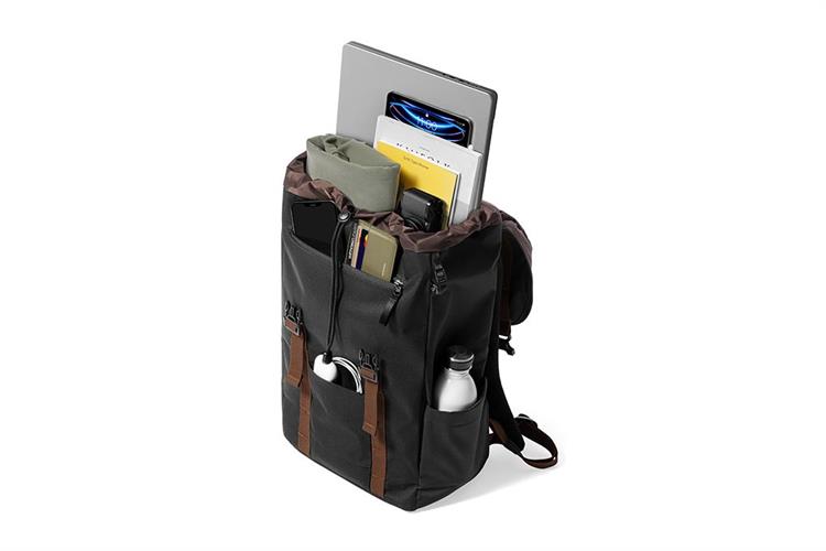 Balo Laptop 16 inch Tomtoc Flap Màu Đen - nâu