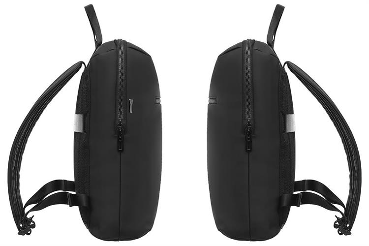 Balo Laptop 15.6 inch Tucano Gommo Màu Đen