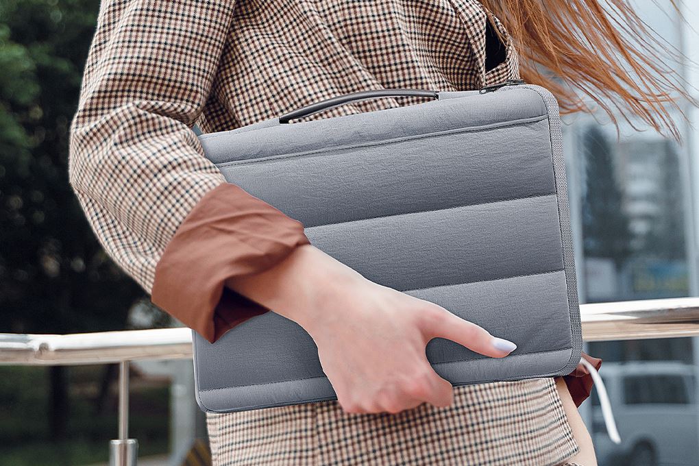 Túi xách chống sốc Laptop 14 inch Innostyle Stratus Carrying S610 Màu Xám