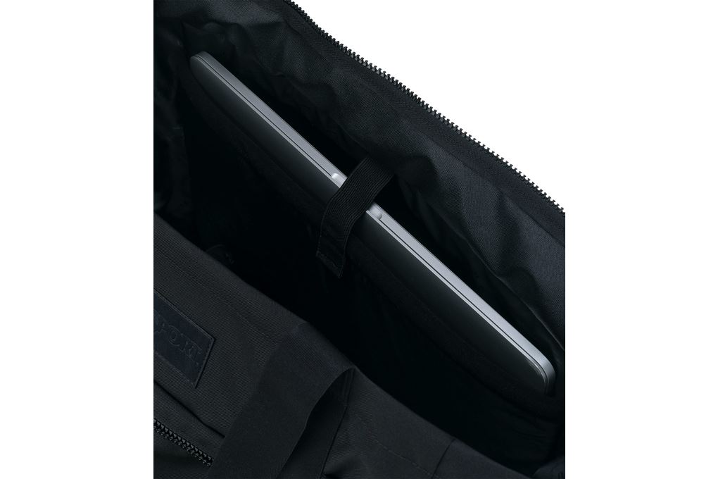 Túi xách chống sốc Laptop 14 inch Jansport Everyday Large 32L Tote Đen Màu Đen