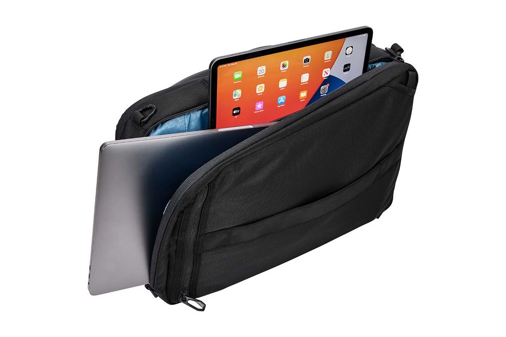 Balo Laptop 17 inch Thule Accent Recycled Convertible TACLB2116 Đen Màu Đen