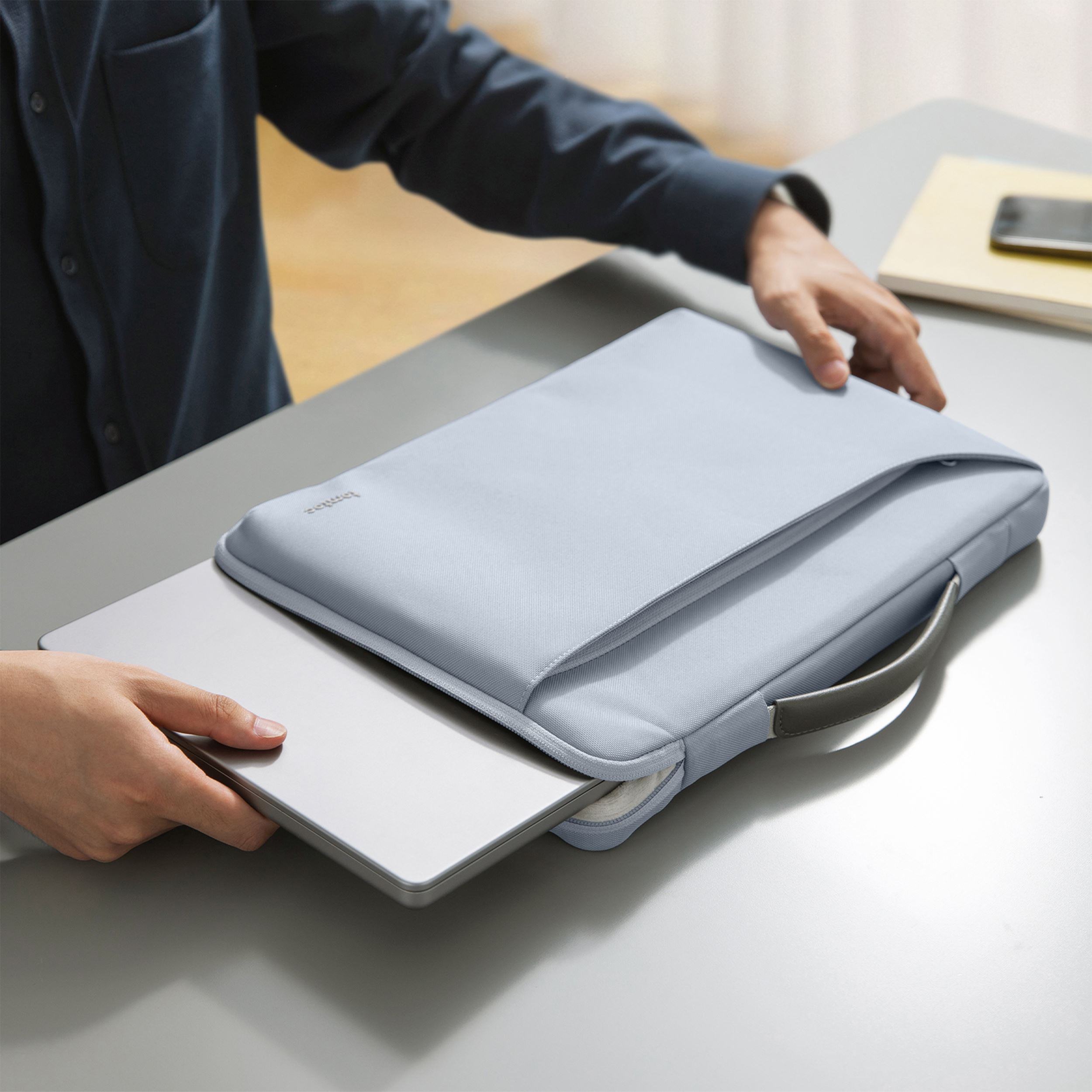 Túi xách chống sốc Laptop 16 inch Tomtoc (USA) Defender Premium Briefcase A22F3 - 7