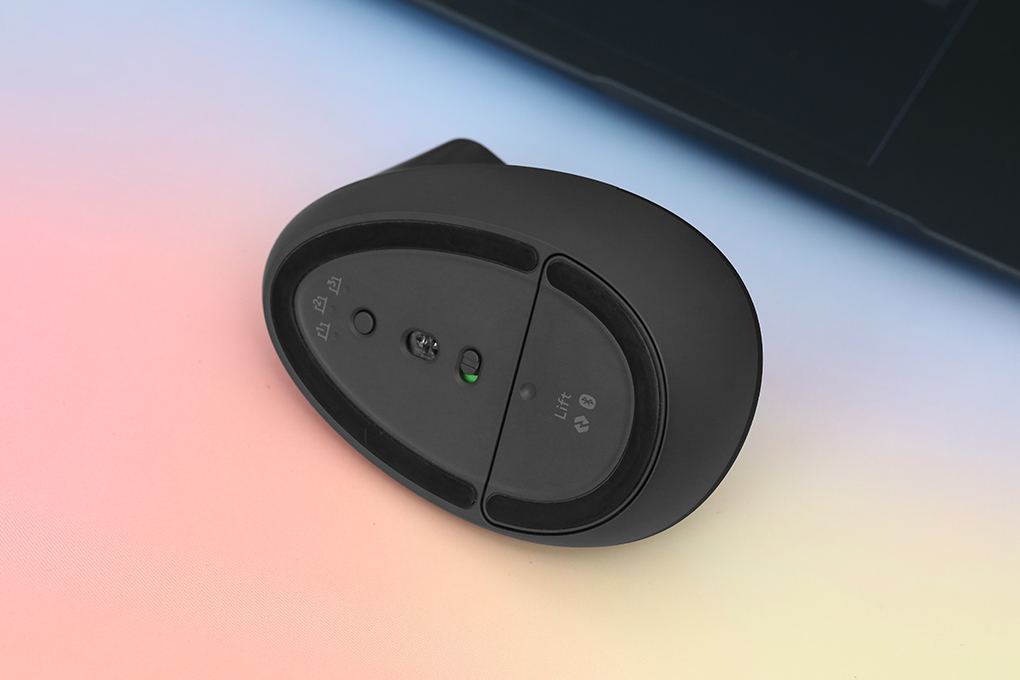 Chuột Bluetooth Logitech Lift Vertical Màu Đen