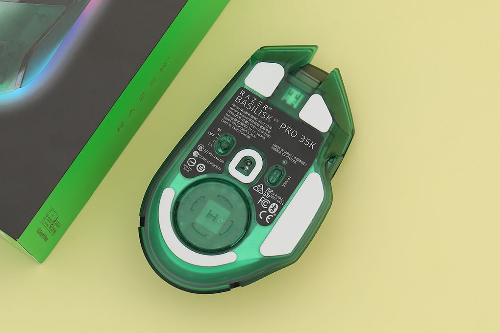 Chuột sạc Bluetooth Gaming Razer Basilisk V3 Pro 35K Phantom Green Edition Màu Xanh lá