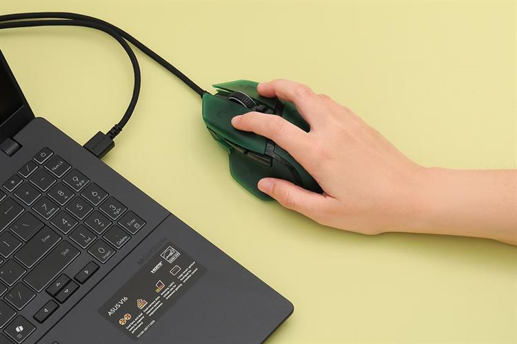 Chuột sạc Bluetooth Gaming Razer Basilisk V3 Pro 35K Phantom Green Edition Màu Xanh lá