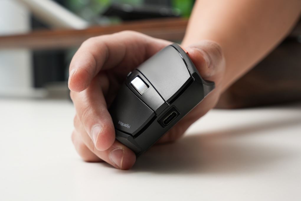 Chuột sạc Bluetooth HyperWork Silentium MS01 Màu Đen