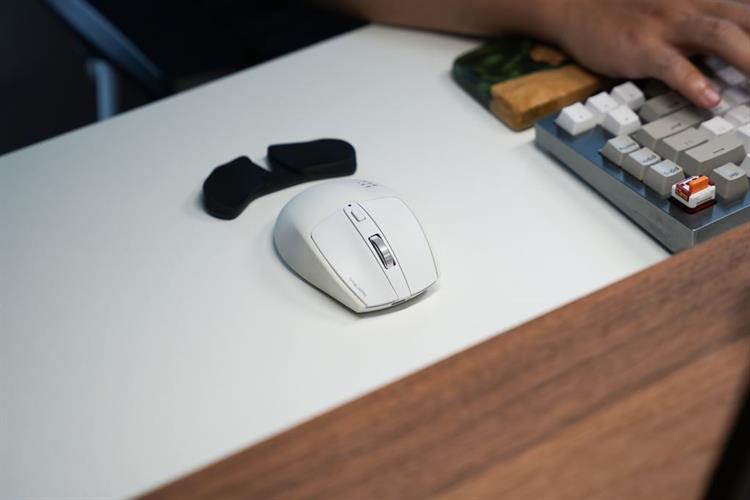 Chuột sạc Bluetooth HyperWork Silentium MS01 Màu Trắng