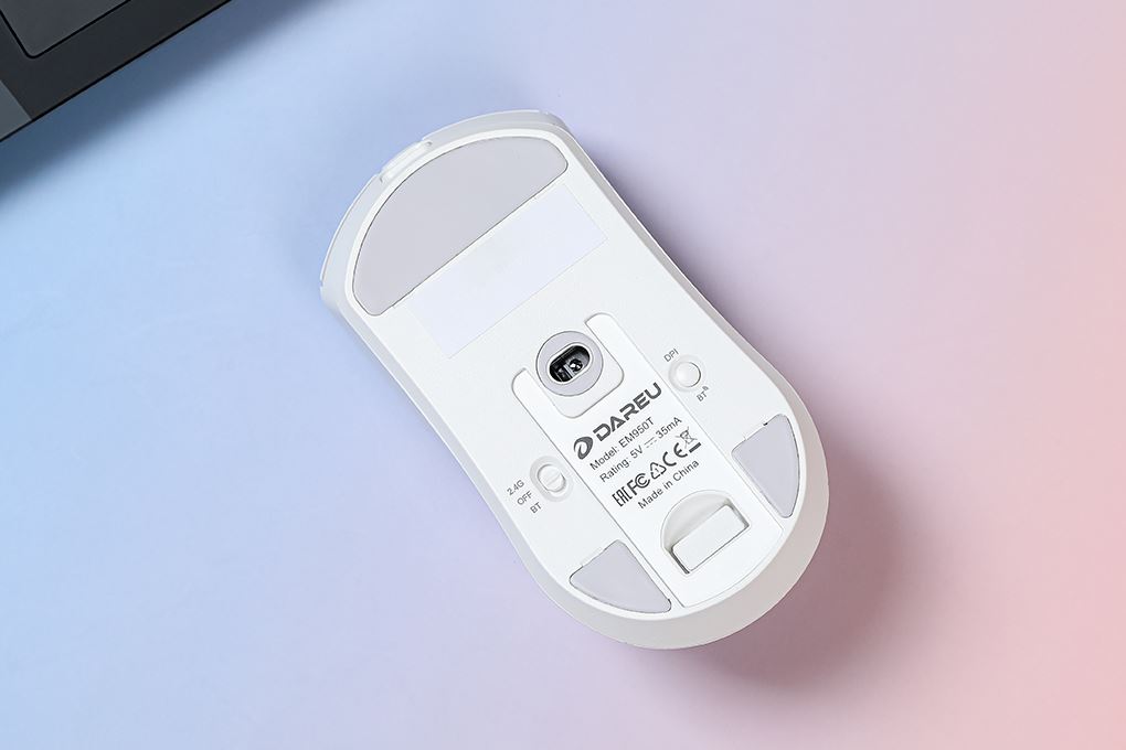 Chuột sạc Bluetooth Gaming Dareu EM950T Màu Trắng