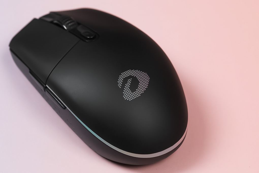 Chuột sạc Bluetooth Gaming Dareu EM911T Màu Đen