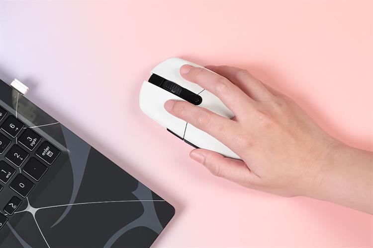 Chuột sạc Bluetooth Gaming Dareu EM911T Màu Trắng