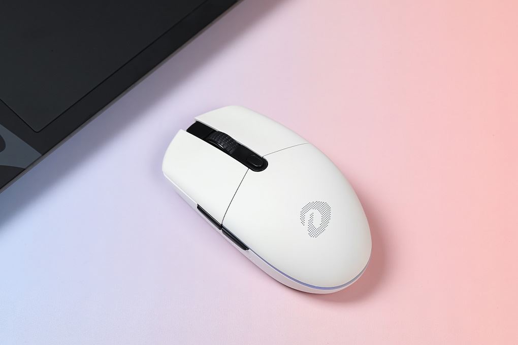 Chuột sạc Bluetooth Gaming Dareu EM911T Màu Trắng