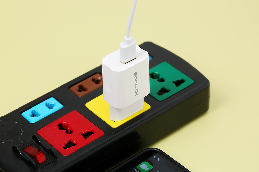 Sạc USB 5W Hydrus W176 Màu Trắng