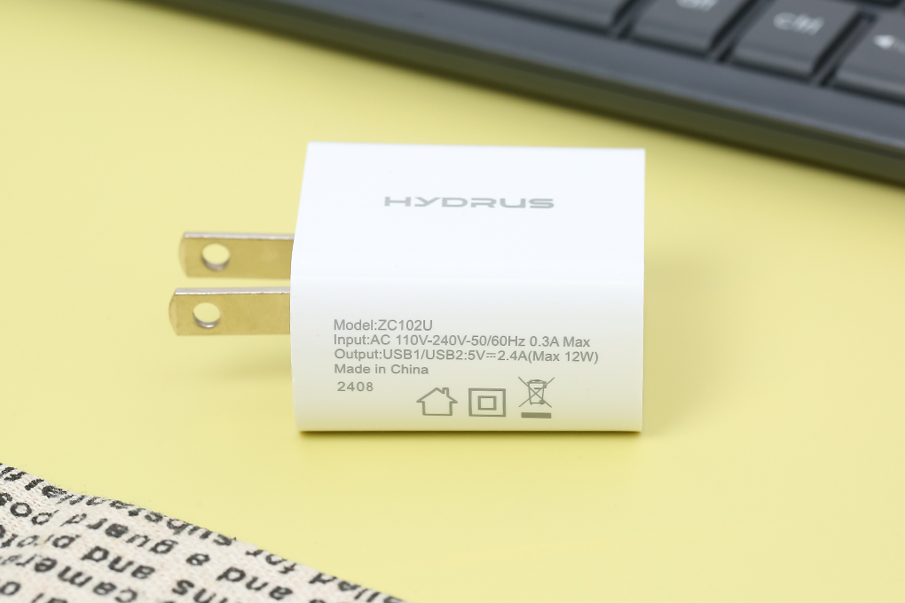 Sạc 2 cổng USB 12W Hydrus ZC102U Màu Trắng
