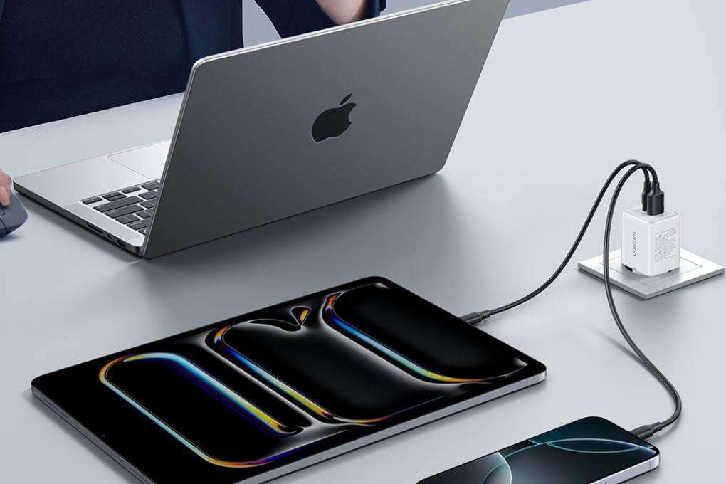 Adapter Sạc 2 cổng Type C PD QC 3.0 GaN 30W Ugreen X516 6501 - Sạc cùng lúc 2 thiết bị