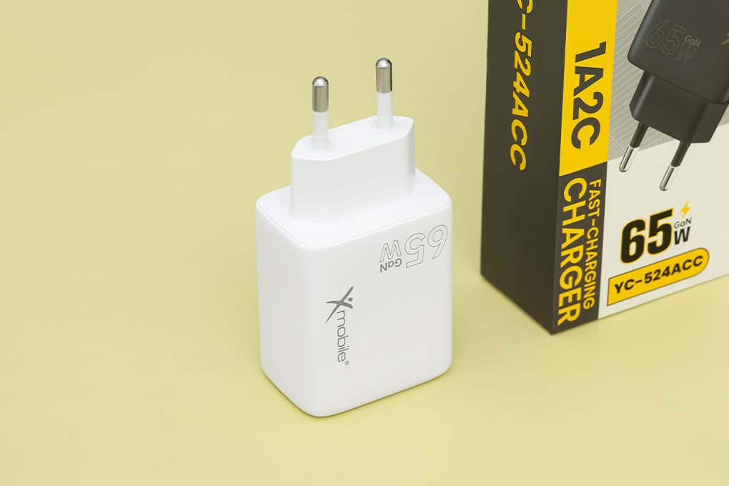 Adapter Sạc 3 cổng USB Type C PD QC 3.0 GaN 65W Xmobile YC-524ACC - Thiết kế chắc chắn, bền bỉ