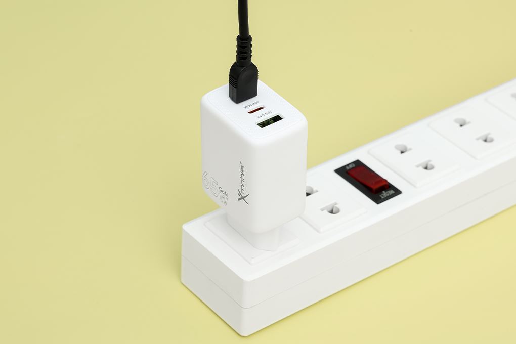 Sạc nhanh 3 cổng USB Type-C QC3.0 PD 65W Xmobile YC-524ACC - 8