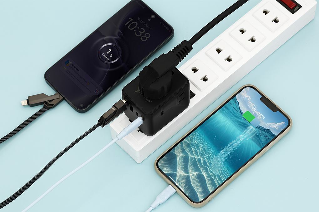 Sạc nhanh 5 cổng USB Type-C PD GaN3 70W Xmobile 1006SDVR Màu Đen