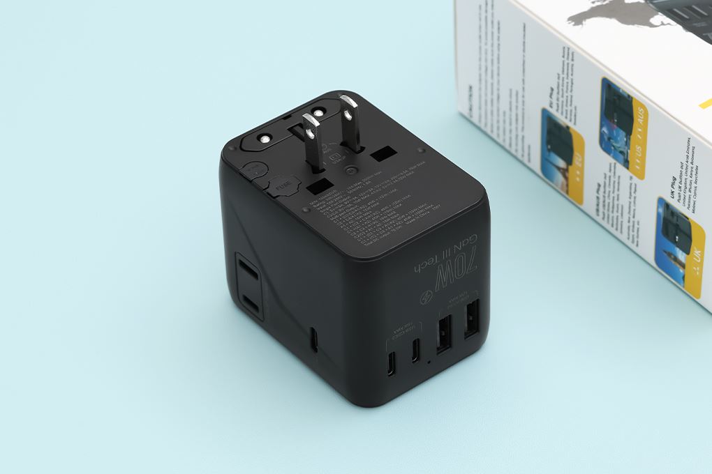 Sạc nhanh 5 cổng USB Type-C PD GaN3 70W Xmobile 1006SDVR Màu Đen