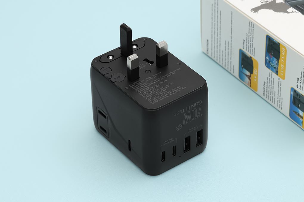 Sạc nhanh 5 cổng USB Type-C PD GaN3 70W Xmobile 1006SDVR Màu Đen