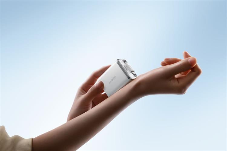 Adapter Sạc Type C IQ3 35W kèm cáp dây rút Type C 70cm Anker Nano A2658