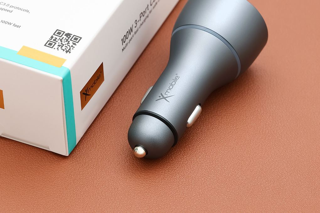 Sạc xe hơi 3 cổng Type C PD QC 3.0 100W Xmobile SN-610 Màu Xám đậm