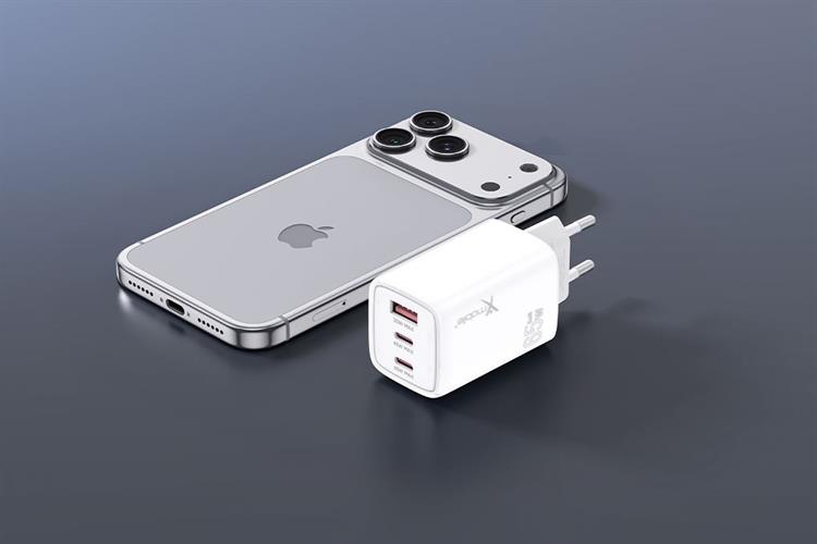 Sạc nhanh 3 cổng USB Type C PD GaN 65W Xmobile TC-095CA65G Màu Trắng