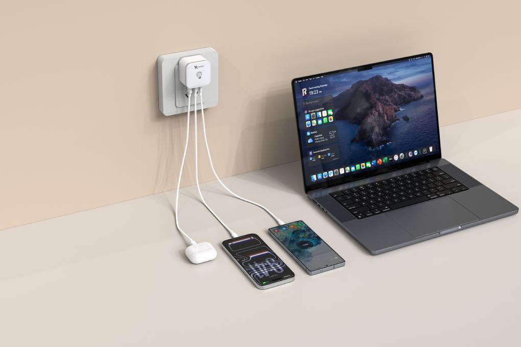 Sạc nhanh 3 cổng tích hợp đèn cảm ứng GaN3 65W Xmobile TFL-65W-01 Màu Trắng