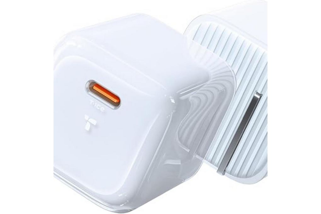 Sạc nhanh Type-C 20W TORRAS ICENANO Kèm Cáp Type C 1.2m Màu Trắng