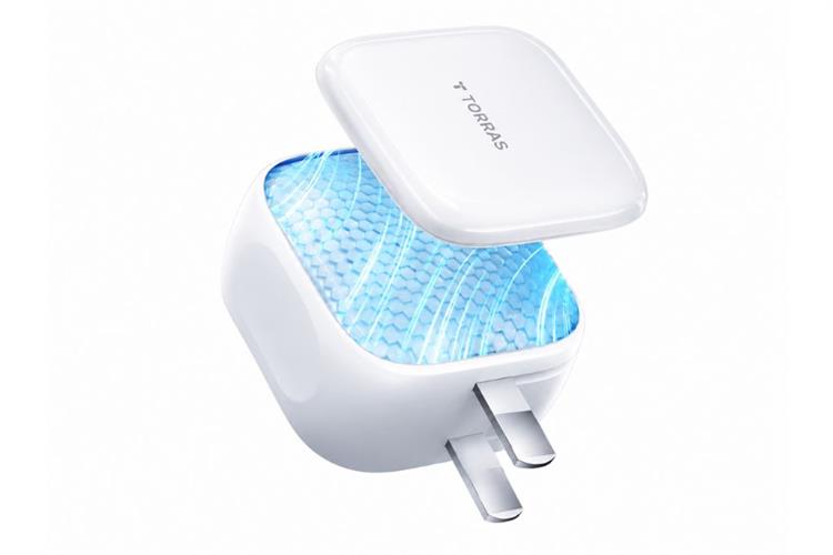 Sạc nhanh Type C 45W TORRAS AVS Màu Trắng