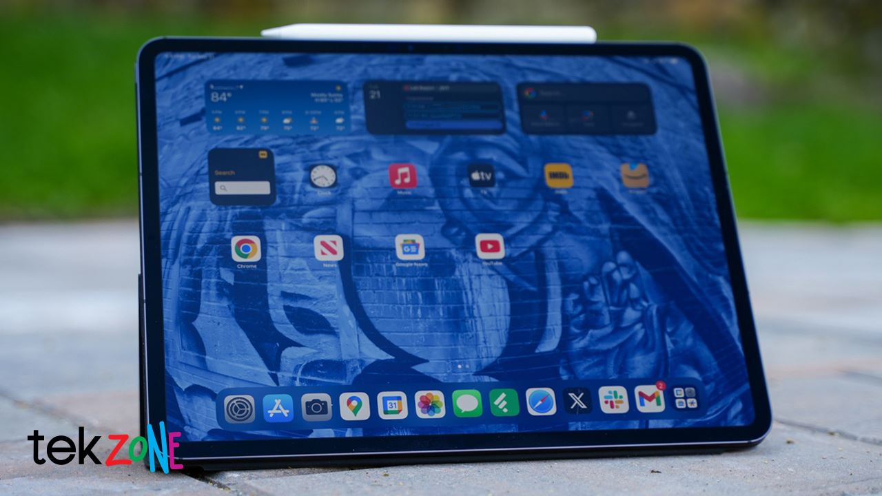 iPad Pro 11 inch M4 WiFi 256GB giá chỉ từ 27.490.000 đồng tại TopZone