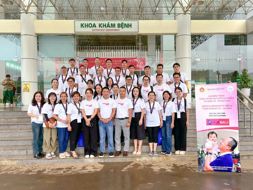 Tiep Noi Hanh Trinh Quy "Nu Cuoi AVAKids" Tai Son La