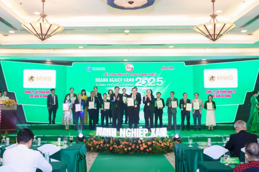 MWG Nhan Danh Hieu Doanh Nghiep Xanh Thanh Pho Ho Chi Minh Nam 2025