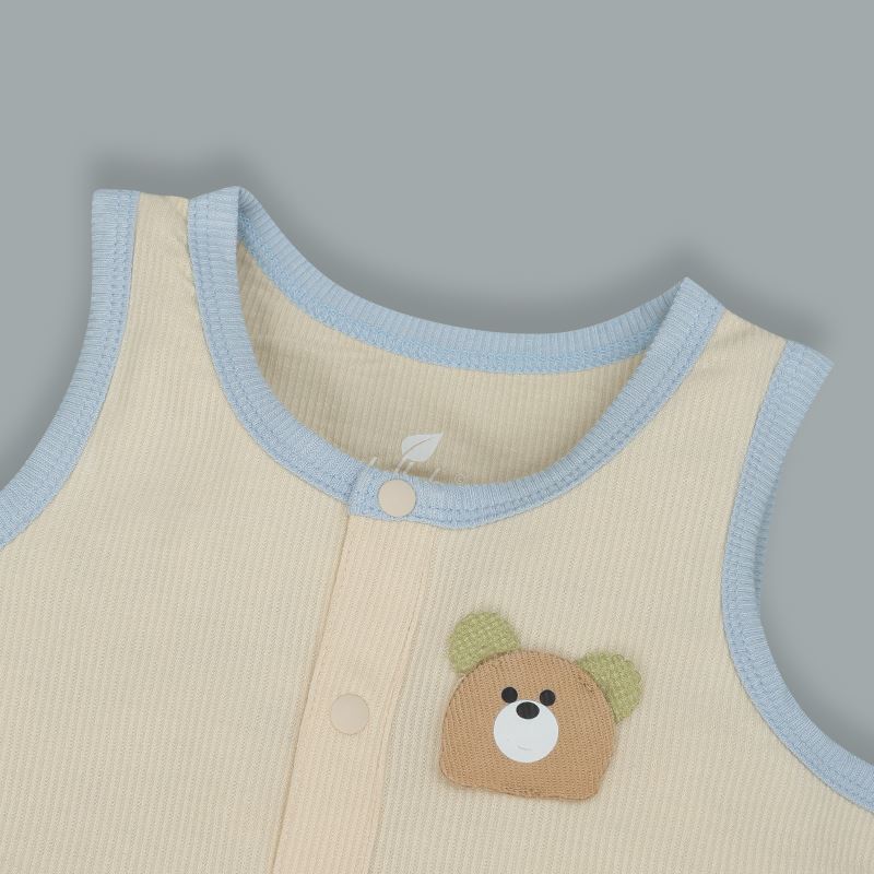 Bodysuit sát nách bé trai đính gấu Lullaby NH398N màu be 3