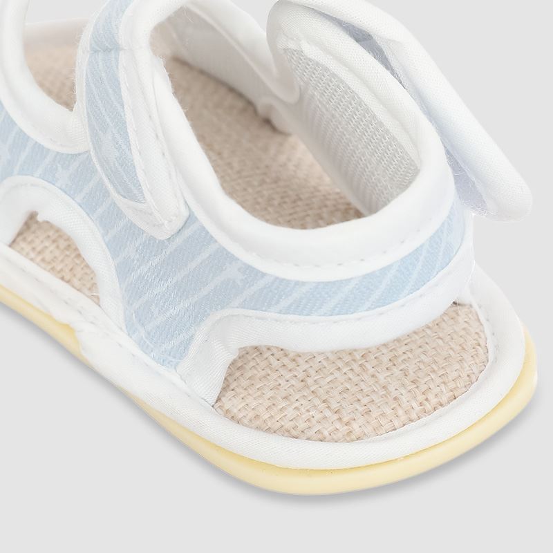 Giày tập đi cho bé Á Châu Avakids AC71 màu xám 17